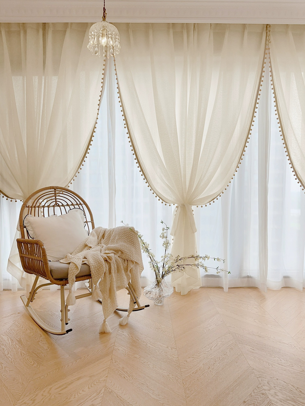 French Romantic Style Sheer Curtain with Wooden Beam Trim